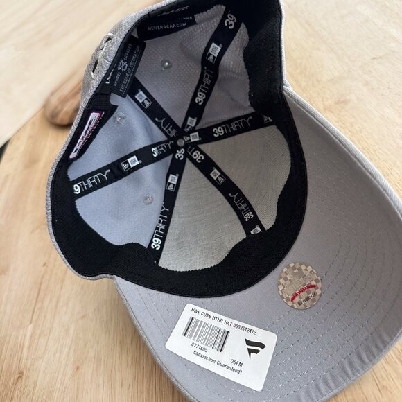 World Series 2016 Cubs Baseball Hat NWT Gray New Era Flex Fit - Picture 4 of 8